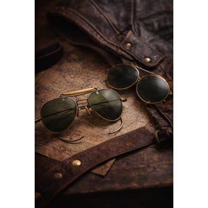 Brillenbügel Pilotenbrille Grüne Linse Military Style + Clip On Brillenetui