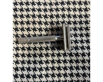 Maquinilla de afeitar Gillette Regus de doble filo vintage, tono plateado, fabricada en EE. UU.