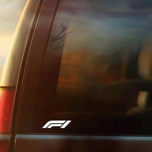 Pegatina permanente de vinilo F1, pegatina para coche de Fórmula Uno, regalo de automovilismo, pegatina para ventana de coche, pegatina de carreras impermeable para coche, portátil o botella. imagen 3