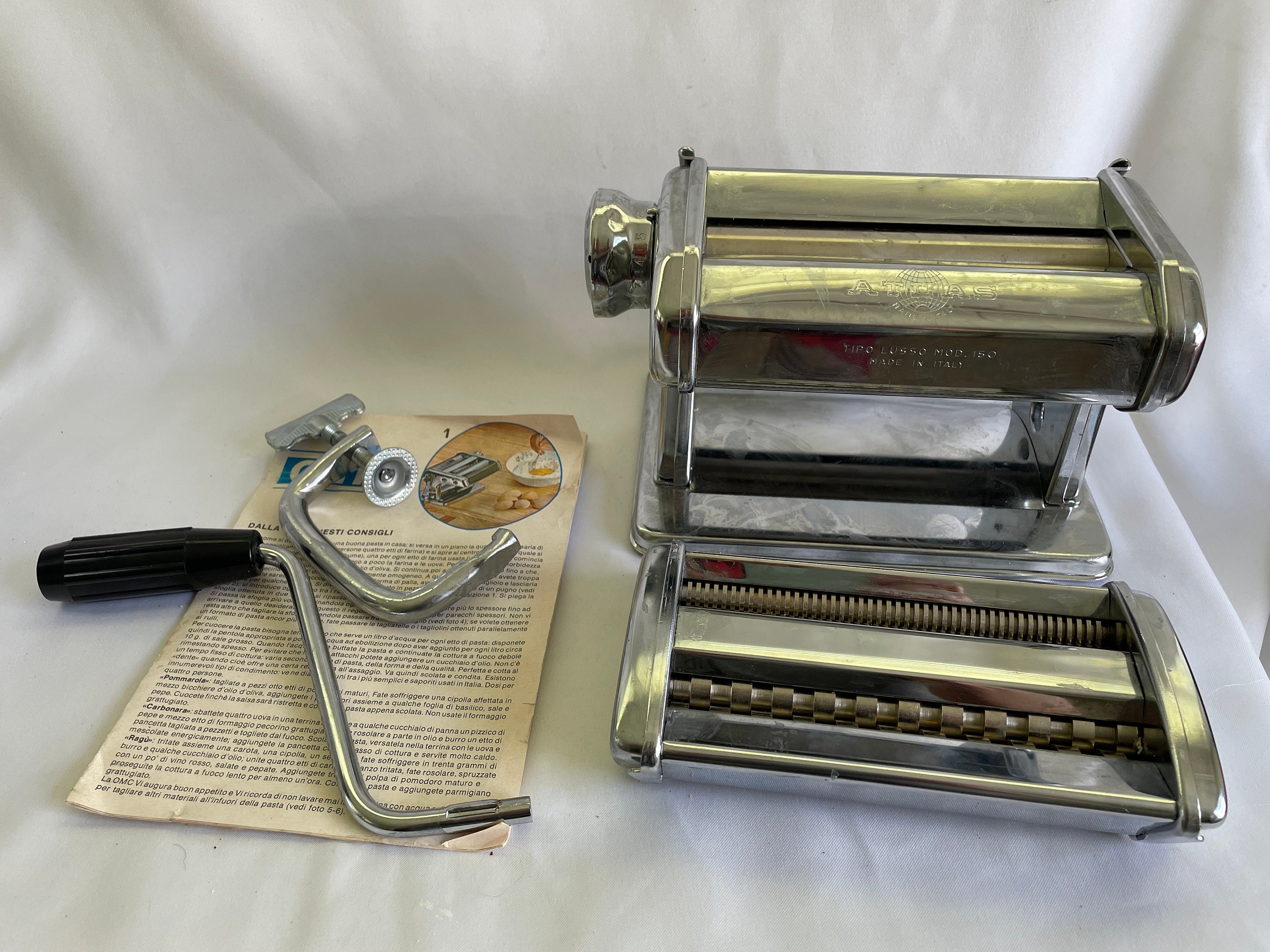 Classic Italian Artisan Vintage Pasta Maker Spaghetti Alla