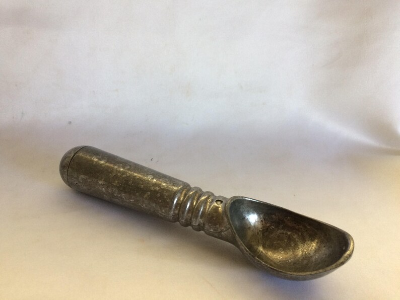 old style ice cream scoop