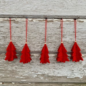 5 piece set of wool trees