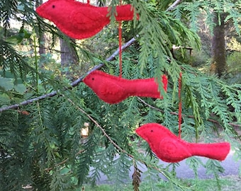 Wool redbirds (set of three)