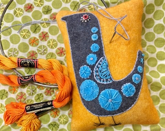 Kit coussin à épingles à pois avec laine teinte à la main