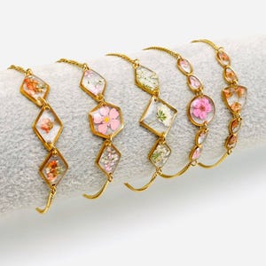 Floral Geometric Charm Bracelet with Real Dried Flowers