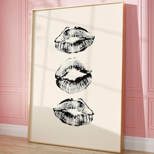 Black White Kiss Lips Print, Trendy Wall Art, Preppy Aesthetic, Girly Retro Dorm Room Decor, College Apartment Poster, Digital Download