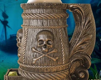 Captian's Tankard Dice Tower and Can holder