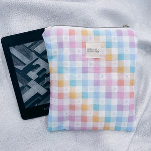 Rainbow Retro Kindle Sleeve Book Sleeve Kindle Paperwhite Sleeve Quilted Kindle Pouch Cute iPad mini Pouch Kindle Scribe Sleeve Kobo