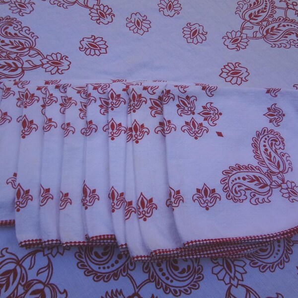 Vintage 64" Round Tablecloth w/ 8 Napkins / Red & White