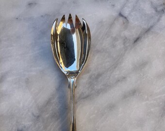 Shell silver serving spoon /9" Claw bowl design / Vintage Belvin silver plate A1