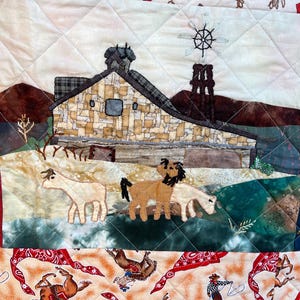 Horse theme juvenile quilt / 54&quot; x 56&quot; /Toy horse included in pocket