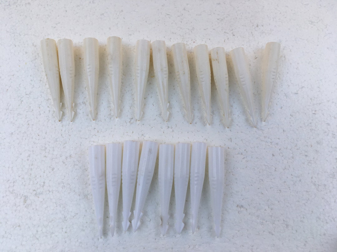 19 Cake Flower Spikes / 3 Vintage Wilton Cake Decor / Fresh Flower