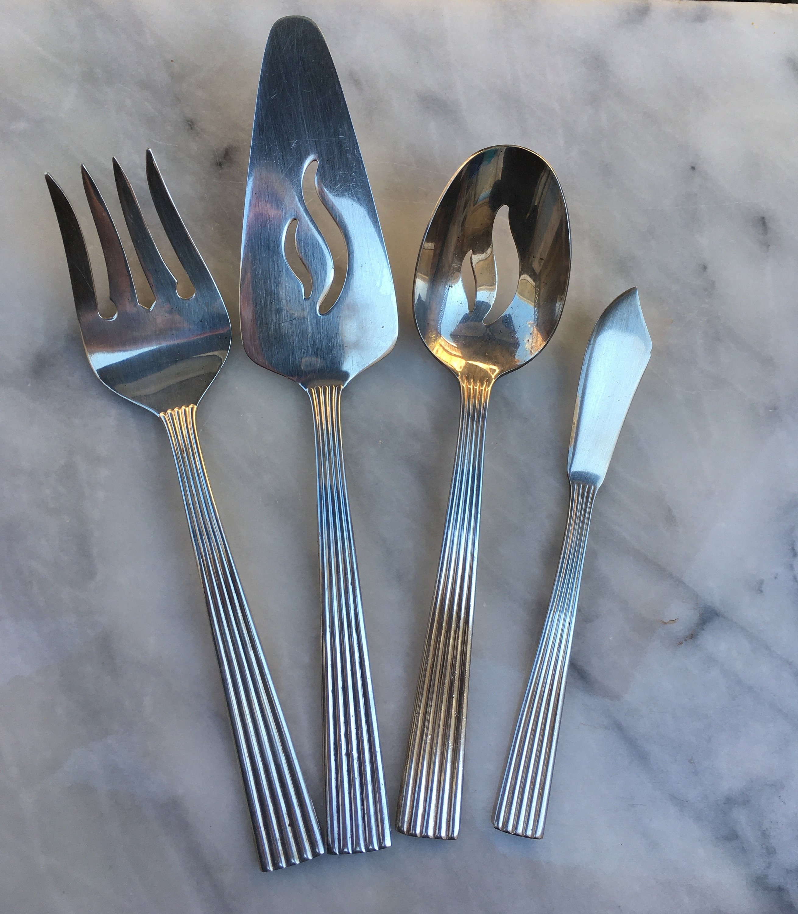 4 pc silver plate service set /Holiday service/ Rogers matching buffet set , spoon. fork, cake server, butter knife/ Modern style
