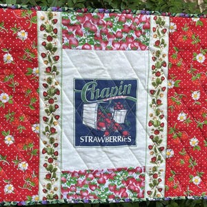 Quilted strawberry table runner / Repurposed flour sack / 18" x 45"