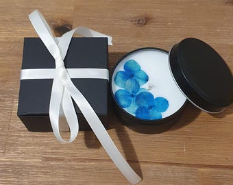 Dolce & Gabbana Inspired Soy Candle – Light Fragrance, Eco-Friendly, Australian Made, Gift Box With Ribbon Suitable for Any Occasion.
