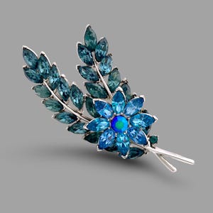 Vintage 1960s Signed TRIFARI Blue Rhinestone Floral Spray Flower Figural Brooch