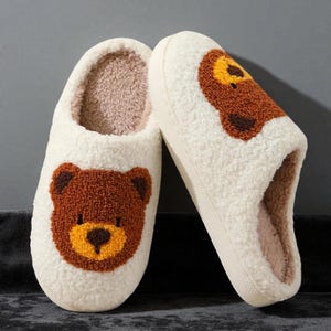 Cartoon Bear Pattern Winter Slippers for Women - Soft Plush Warm Indoor House Shoes - Non-Slip Bedroom Slippers