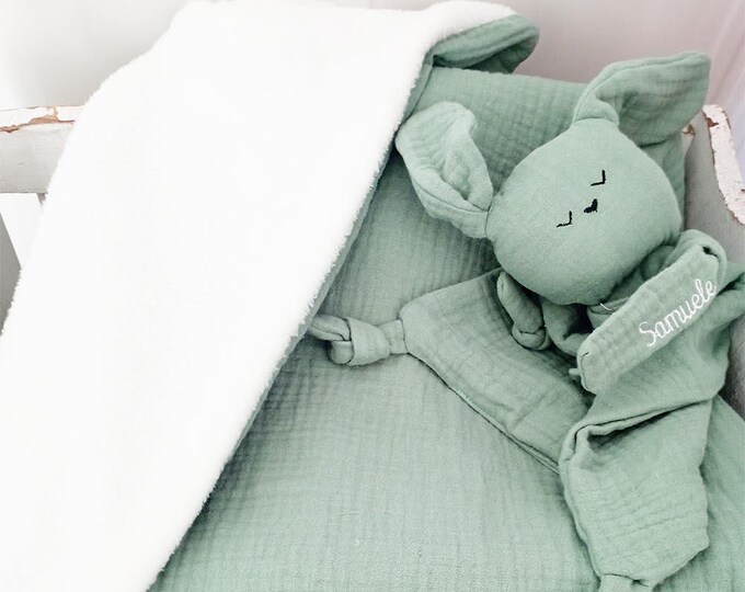 Customizable baby blanket in muslin and soft fleece with embroidered name, customizable baby blanket in muslin