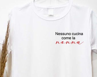 Personalized Grandma T-shirt with embroidered phrase, short-sleeved T-shirt with customization. Grandma's Kitchen