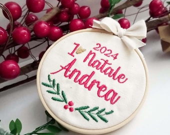 First Christmas bauble from birth, embroidered frame to hang on the tree with year and name, Christmas gift for parents and children