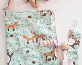 Customizable diaper holder, wipe holder and pacifier holder for baby girl