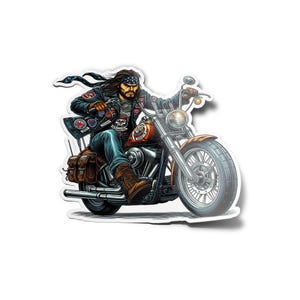 Peut inclure: Un motard portant un bandana et une veste en cuir conduit une moto noire et chromée avec un réservoir d'essence rouge et orange. La moto a une grande roue avant et une roue arrière plus petite.