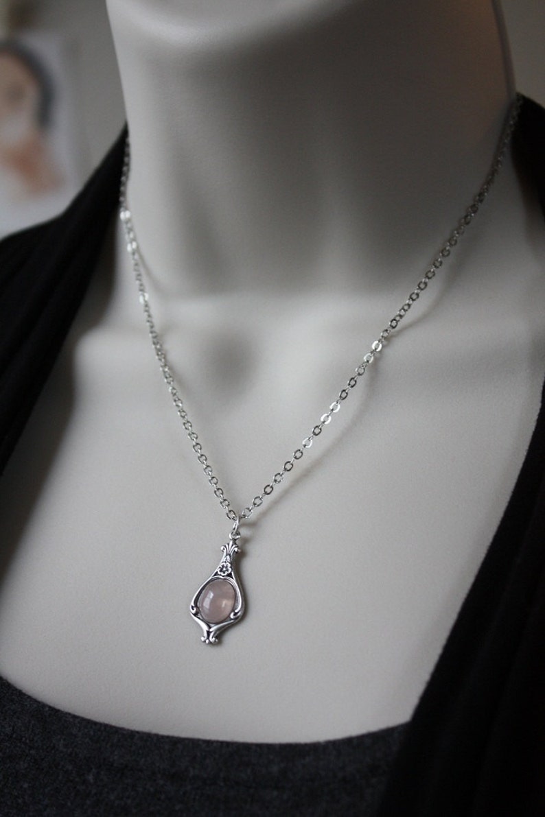 vintage rose quartz necklace vintage rose quartz necklace