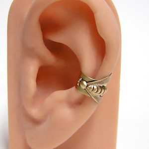 FIRE FLY Ear Cuff image 1