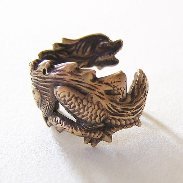 Dragon Ring, Adorable dragon wraps around finger