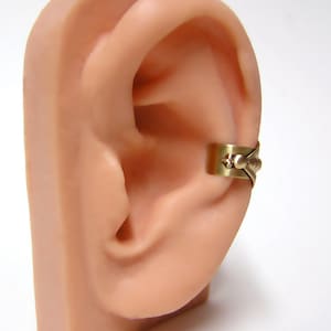 FIRE FLY Ear Cuff image 2