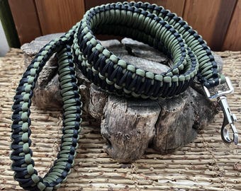Heavy Duty Paracord Dog Leash: Choose Length, Colors and Hardware, Handmade