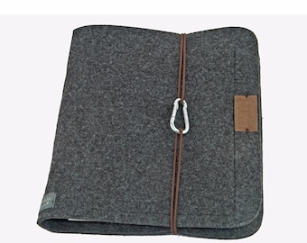 Vegan A5 ring binder, grey, personalized with name embossed on vegan felt leather, gift for office, colleague, teacher, farewell