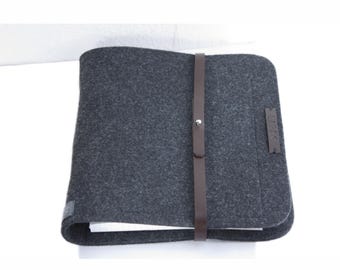 PERSONALIZED A5 ring binder, dark grey felt with leather strap and button closure, gift, recipe binder, storage binder, guest book