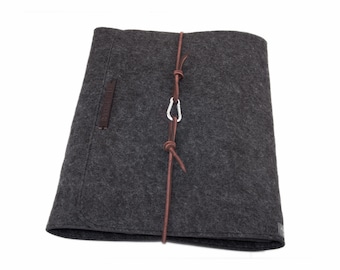 Grey felt document folder with insert pocket for documents, files, loose sheets up to A4 size, personalized with embossed name on leather