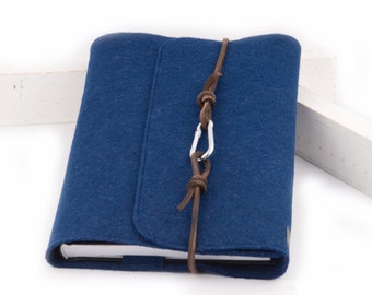 Travel Diary A5 / Calendar - Notebook Cover Navy Blue Felt Leather Carabiner Retro Vintage Gift Graduation Abitur Study Training