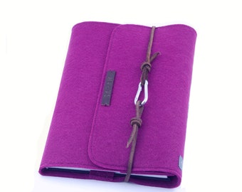 Calendrier personnalisé manche carnet violet cyclam A5 cuir feutre nom cadeau