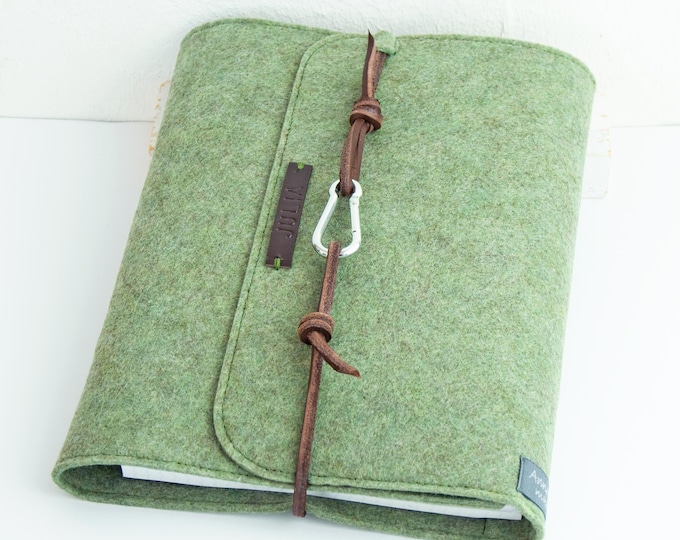 Featured listing image: Sage green ring binder A5 ring binder PERSONALIZED felt gift planner calendar guest folder hotel folder wedding folder