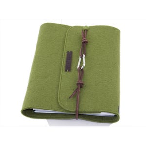 Personalized A5 ring binder, green felt leather, gift for school, education, studies, man, woman, document folder