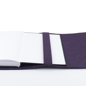 couverture de calendrier violet violet personnalisée couverture de carnet de feutre A5 avec nom en relief avec bracelet en cuir mousqueton journal lettres cadeaux image 4