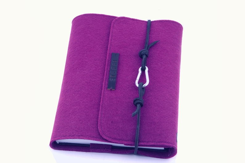 Calendrier personnalisé manche carnet violet cyclam A5 cuir feutre nom cadeau image 2