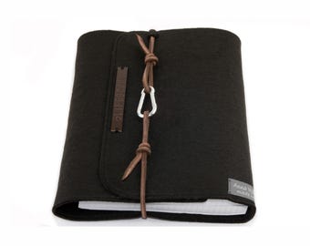 Black A5 ring binder, personalized with name on embossed felt leather, gift for diary, office, teacher, colleague, daycare, farewell