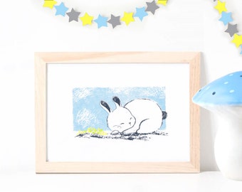 Illustration d'un Lapin Assoupi Sérigraphiée en format A4 pour Chambre d'enfant