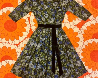 1950s Floral Fit & Flare Dress: Handmade Vintage Green Blue Velvet Belt 0 XS