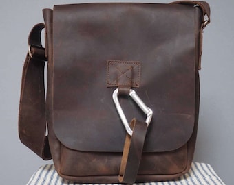 Mens Crazy Horse Leather Bag with Karabiner Fastening, Brown leather messenger bag, Man bag, Handmade mens leather satchel, Caribiner