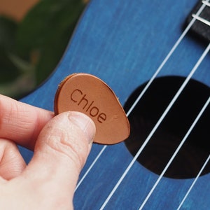 Personalisierter Leder Ukulele Plektrum: Personalisiertes Musik Muttertags Geschenk