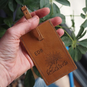 Geweldig buiten gepersonaliseerd leren bagagelabel, reiscadeau, campingcadeau, cadeau voor hem, cadeau voor man, vaderdag
