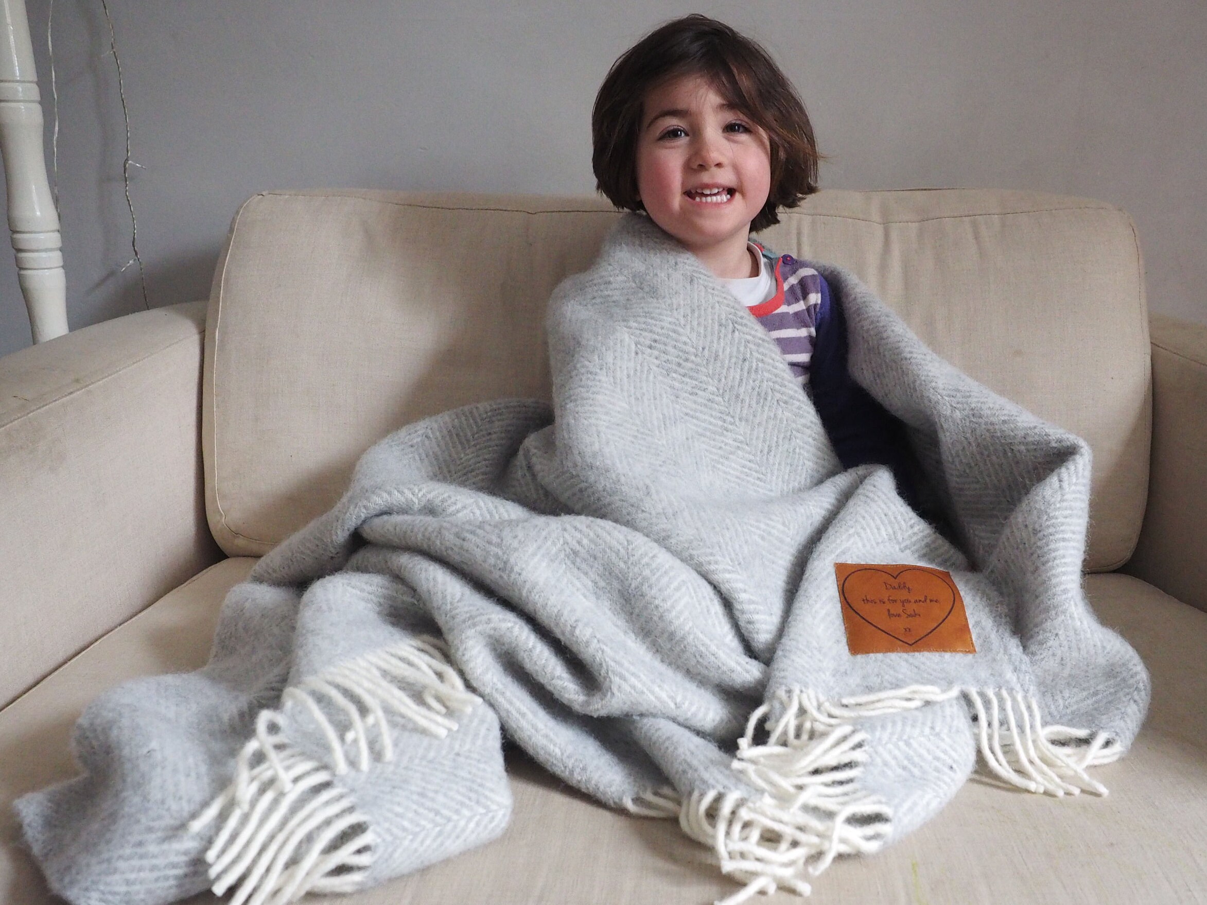 Lancer de Laine, Personnalisé avec Un Message Gravé sur Patch en Cuir. Cadeau d'anniversaire, Mariag