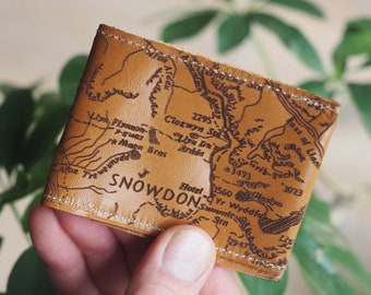 Personalized handmade leather card holder with map features, map gift,  os map gift,  Leather cardholder, outdoor gift, Father's day gift
