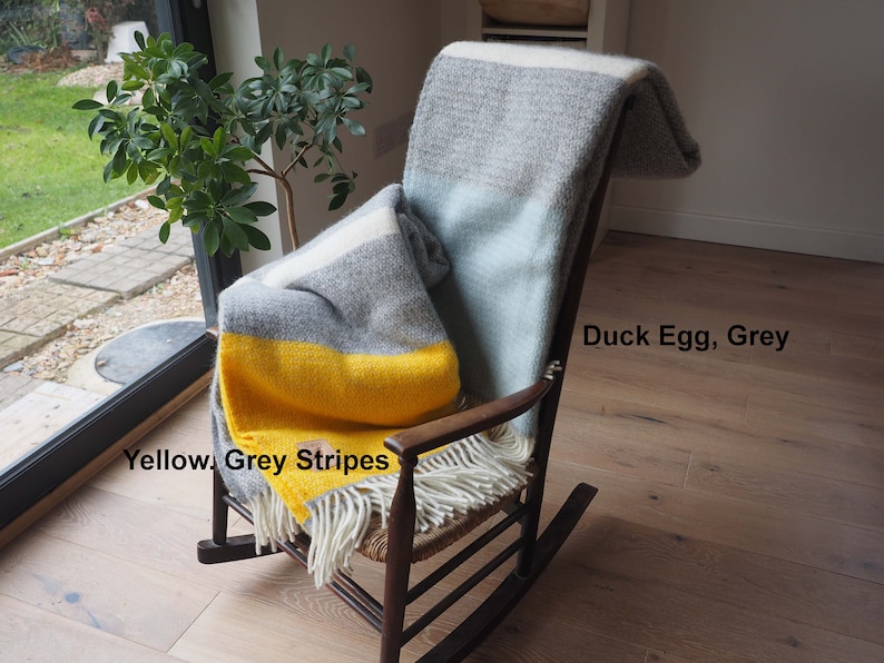 Woollen throw personalized with a leather patch with your handwritten message, personalized blanket, Mother's Day gift, Mothering Sunday image 9