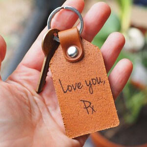 Your handwriting personalized leather key chain, key fob, key ring, leather gift, grandparent gift, handwritten memories, father's day gift Message on back